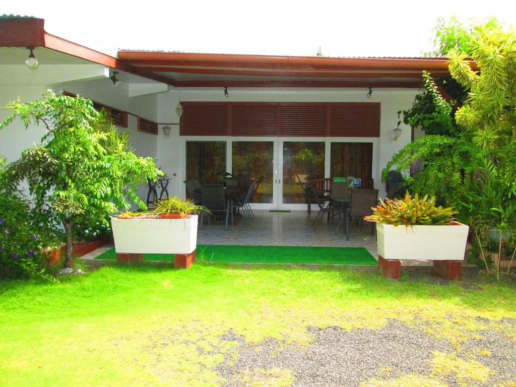 Inaiti Lodge Papeete  Esterno foto