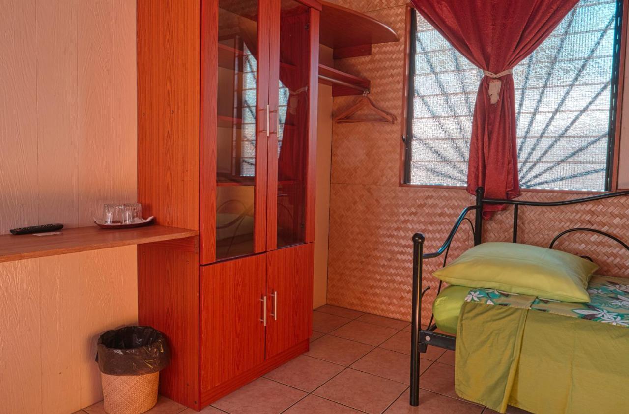 Inaiti Lodge Papeete  Esterno foto